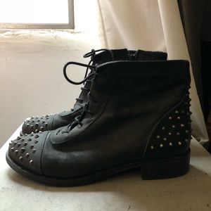 Miista spikes booties